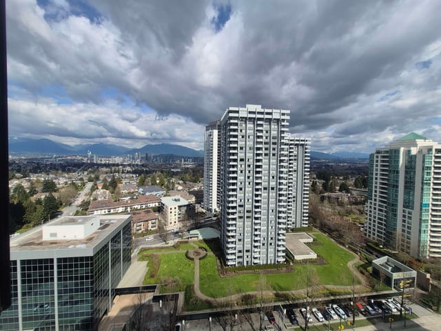 Apartment for sale in Burnaby, Burnaby South, 2002 5885 Olive Avenue, 263123666 | Realtylink.org