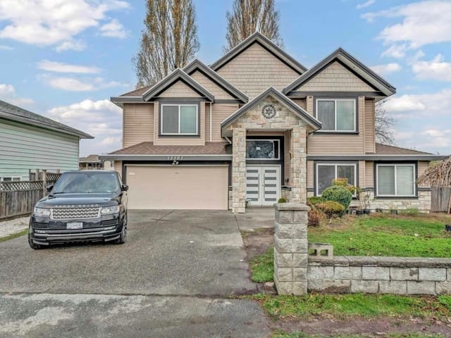 House for sale in Surrey, Surrey, 12101 84 Avenue, 263123749 | Realtylink.org