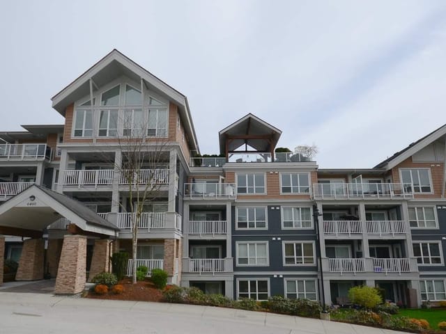 Apartment for sale in Surrey, Cloverdale, 309 6460 194 Street, 263123774 | Realtylink.org