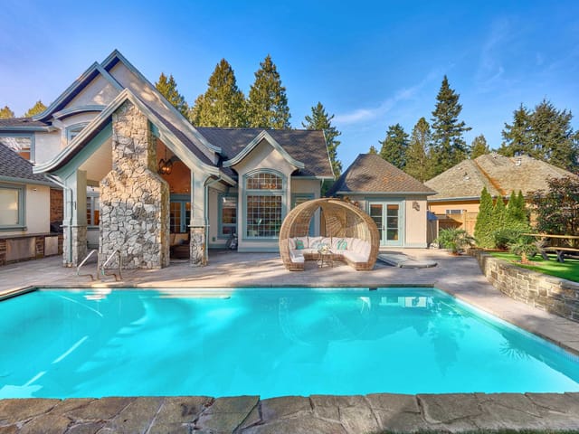 House for sale in Surrey, South Surrey White Rock, 2534 Cedar Drive, 263123858 | Realtylink.org