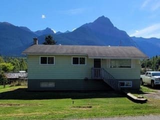 House for sale in New Hazelton, Hazelton & Hwy 37, 4156 4th Avenue, 263123925 | Realtylink.org