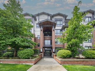 Apartment for sale in Surrey, South Surrey White Rock, 205 2960 151 Street, 263124062 | Realtylink.org