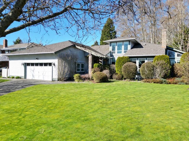 House for sale in Surrey, South Surrey White Rock, 13383 14a Avenue, 263124129 | Realtylink.org