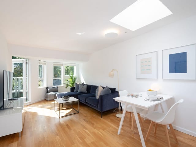 Apartment for sale in Vancouver, Vancouver West, 420 3440 W Broadway, 263124159 | Realtylink.org
