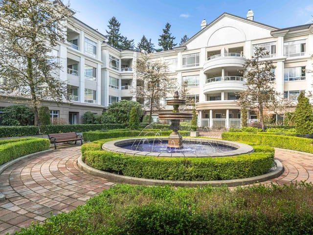 Apartment for sale in Vancouver, Vancouver West, 105 5735 Hampton Place, 263124190 | Realtylink.org