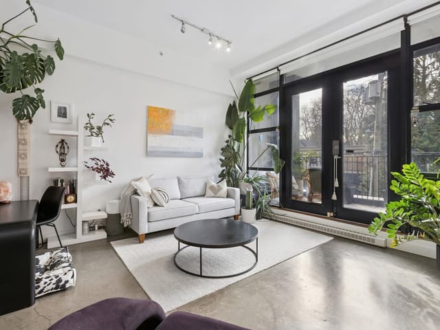 Apartment for sale in Vancouver, Vancouver West, 10 2156 W 12th Avenue, 263124198 | Realtylink.org