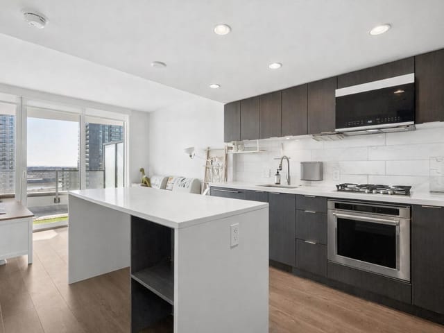 Apartment for sale in Vancouver, Vancouver West, 1909 8189 Cambie Street, 263124439 | Realtylink.org