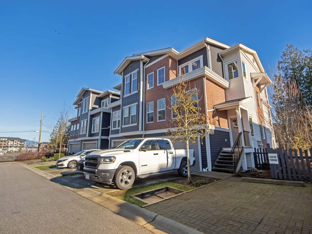 Townhouse for sale in Langley, Langley, 9 8370 202b Street, 263124458 | Realtylink.org
