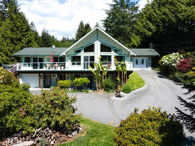 House for sale in Roberts Creek, Sunshine Coast, 2556 Lower Road, 263124547 | Realtylink.org