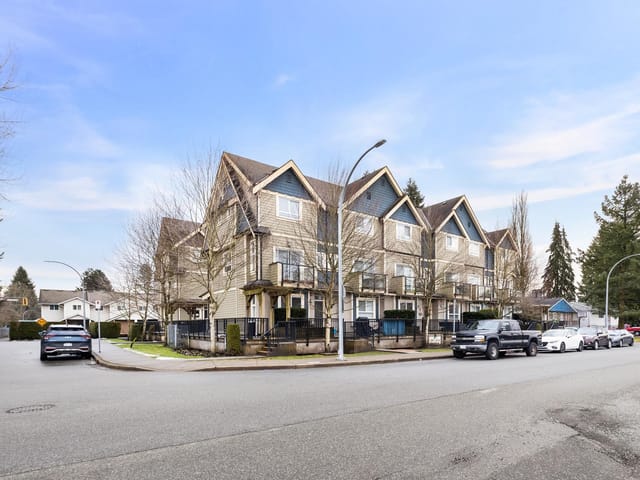 Apartment for sale in Port Coquitlam, Port Coquitlam, 105 3488 Sefton Street, 263124724 | Realtylink.org
