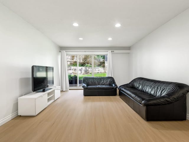 Apartment for sale in Burnaby, Burnaby North, 101 9857 Manchester Drive, 263124735 | Realtylink.org