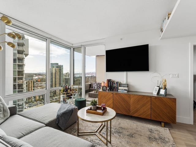 Apartment for sale in North Vancouver, North Vancouver, 2104 680 Seylynn Crescent, 263124765 | Realtylink.org