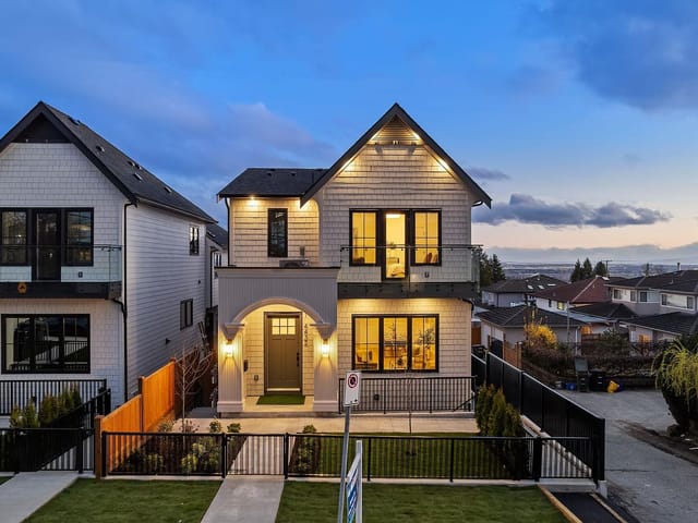 1/2 Duplex for sale in Burnaby, Burnaby South, 1 4432 Irmin Street, 263124806 | Realtylink.org