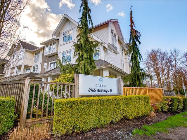 Apartment for sale in Burnaby, Burnaby North, 8 6965 Hastings Street, 263124809 | Realtylink.org
