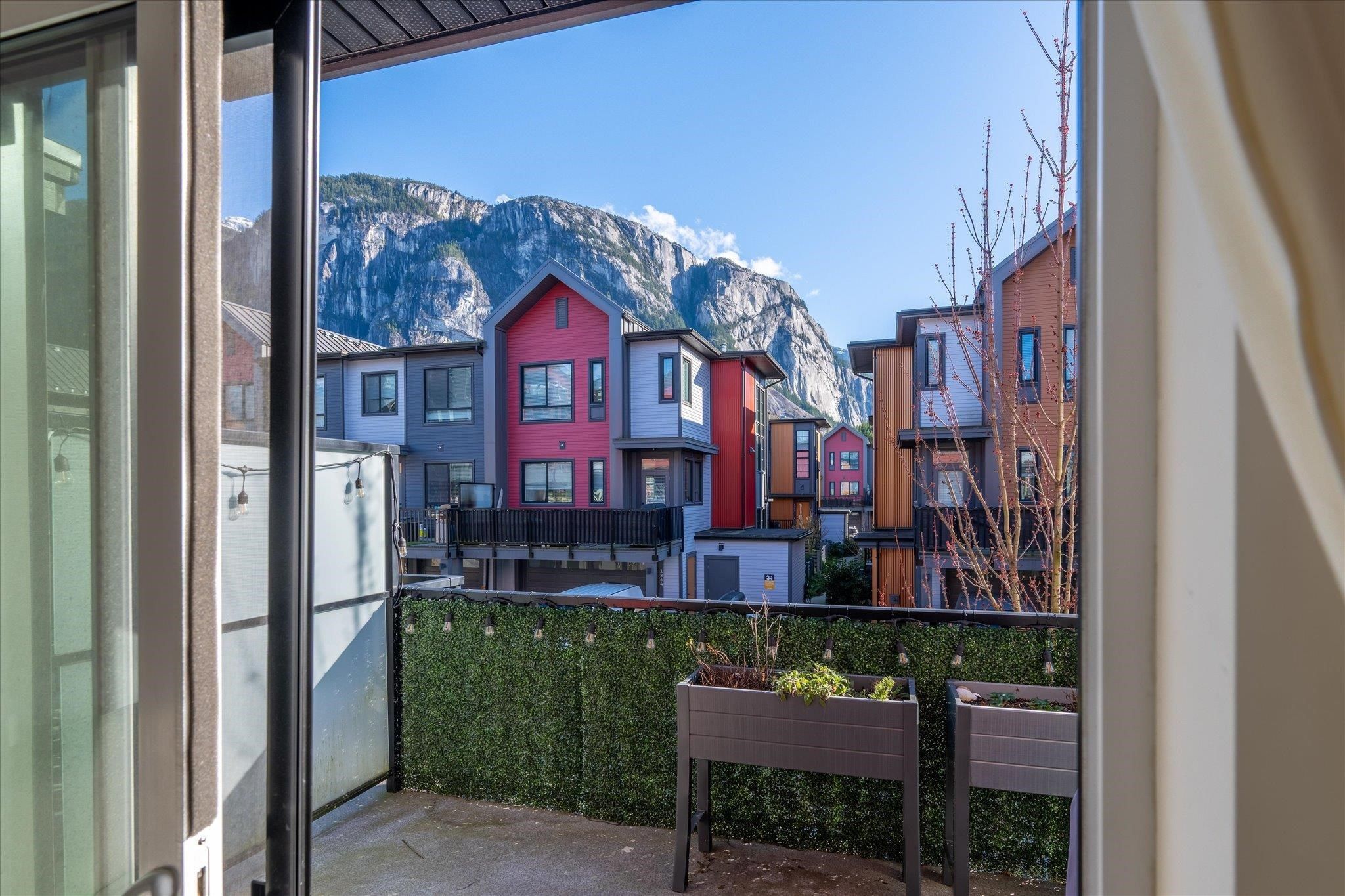 Townhouse for sale in Squamish, Squamish, 1361 Marinaside Place, 263124838 | Realtylink.org