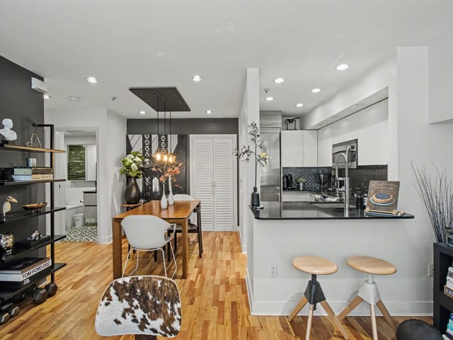 Apartment for sale in Vancouver, Vancouver West, 103 669 W 7th Avenue, 263124944 | Realtylink.org