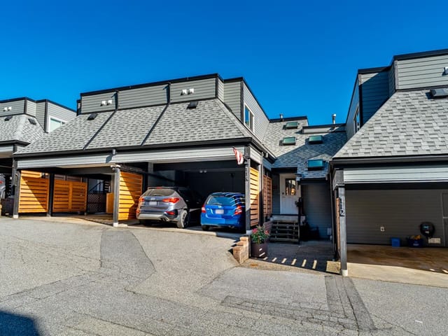 Townhouse for sale in Coquitlam, Coquitlam, 114 2721 Atlin Place, 263125070 | Realtylink.org