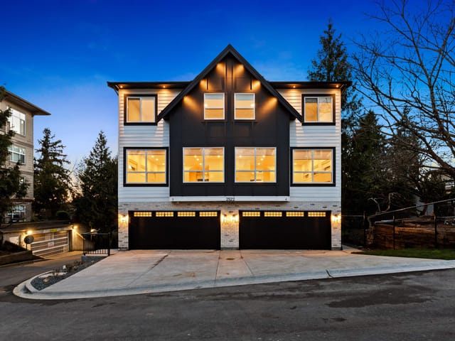 1/2 Duplex for sale in Abbotsford, Abbotsford, 3 2522 Campbell Avenue, 263125074 | Realtylink.org