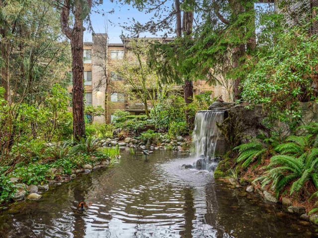 Apartment for sale in Surrey, North Surrey, 302 10662 151a Street, 263125117 | Realtylink.org