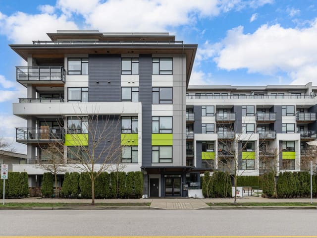 Apartment for sale in Port Moody, Port Moody, 212 3018 St George Street, 263125127 | Realtylink.org