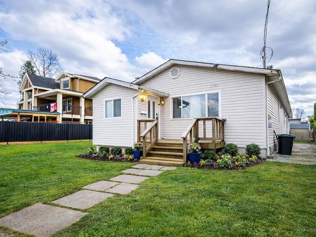 House for sale in Surrey, North Surrey, 12490 114 Avenue, 263125150 | Realtylink.org