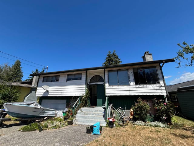 House for sale in Sechelt, Sunshine Coast, 5762 Spindrift Street, 263125210 | Realtylink.org