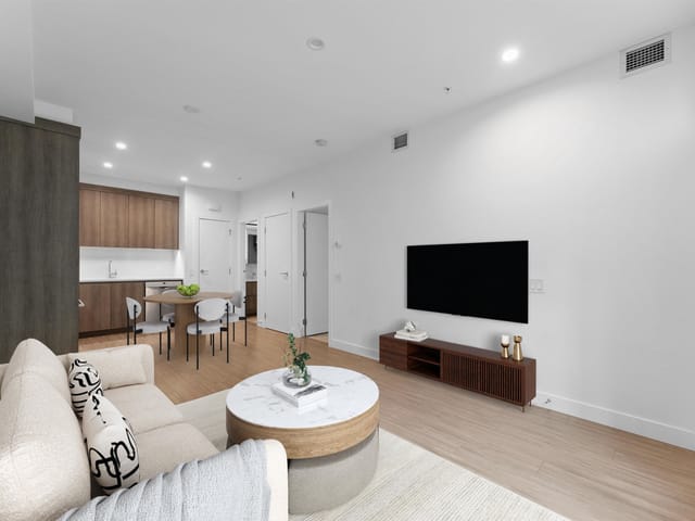 Townhouse for sale in North Vancouver, North Vancouver, 111 2060 Curling Road, 263125223 | Realtylink.org