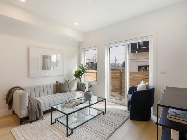 1/2 Duplex for sale in Vancouver, Vancouver East, 1 550 Kaslo Street, 263125255 | Realtylink.org