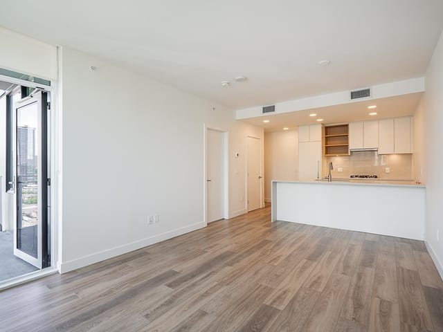 Apartment for sale in Burnaby, Burnaby North, 2101 4433 Alaska Street, 263125357 | Realtylink.org