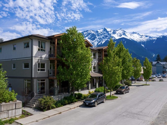 Apartment for sale in Pemberton, Pemberton, 6 7450 Prospect Street, 263125442 | Realtylink.org