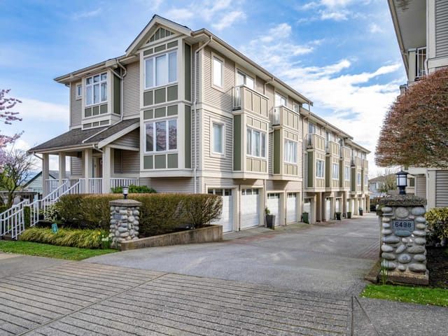 Townhouse for sale in Burnaby, Burnaby South, 11 6498 Elgin Avenue, 263125708 | Realtylink.org