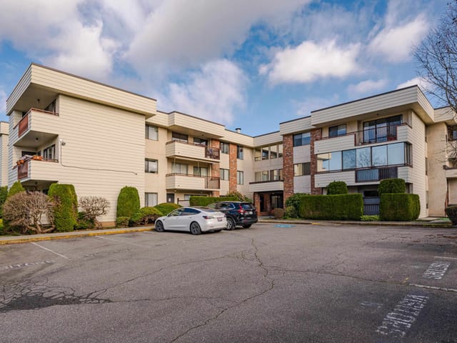 Apartment for sale in Abbotsford, Abbotsford, 208 32885 George Ferguson Way, 263125858 | Realtylink.org
