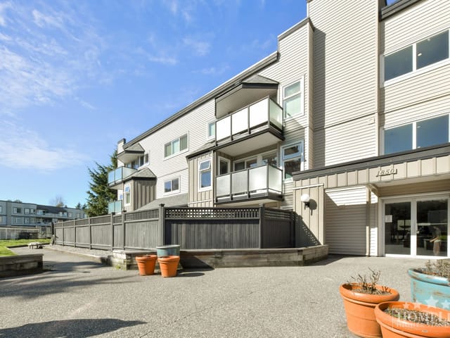 Apartment for rent in Surrey, South Surrey White Rock, 314 1850 East Southmere Crescent, 263125962 | Realtylink.org