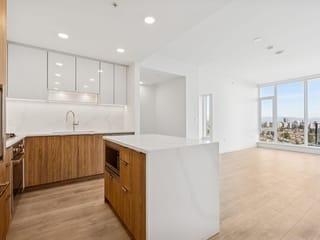 Apartment for sale in Burnaby, Burnaby East, 401 7728 Park Crescent, 263125970 | Realtylink.org