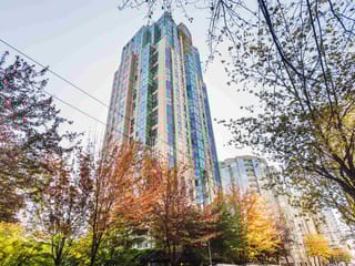 Apartment for sale in Vancouver, Vancouver West, 2404 1188 Howe Street, 263126057 | Realtylink.org