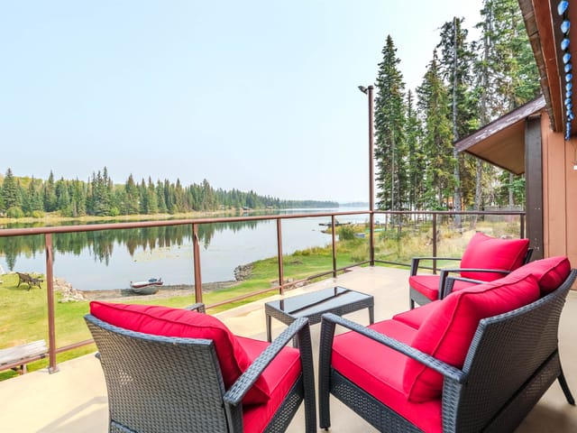 House for sale in Bridge Lake, 100 Mile House, 7177 Nath Road, 263126204 | Realtylink.org