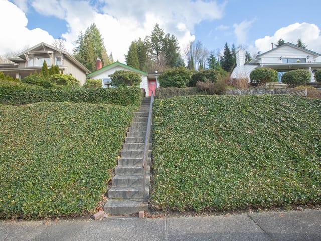 House for sale in Burnaby, Burnaby North, 7352 Barnet Road, 263126356 | Realtylink.org