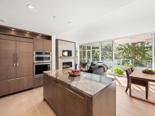 Apartment for sale in White Rock, South Surrey White Rock, 407 1501 Vidal Street, 263126423 | Realtylink.org