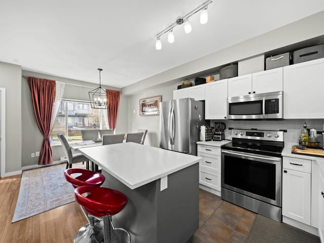 Townhouse for sale in Surrey, Cloverdale, 38 18701 66 Avenue, 263126475 | Realtylink.org