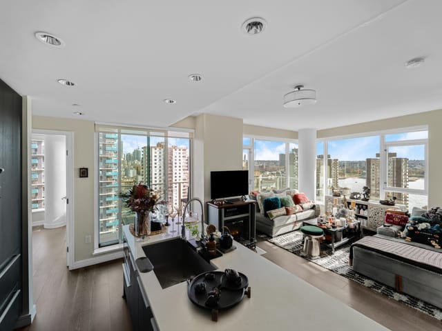 Apartment for sale in Vancouver, Vancouver West, 1804 1221 Bidwell Street, 263126491 | Realtylink.org