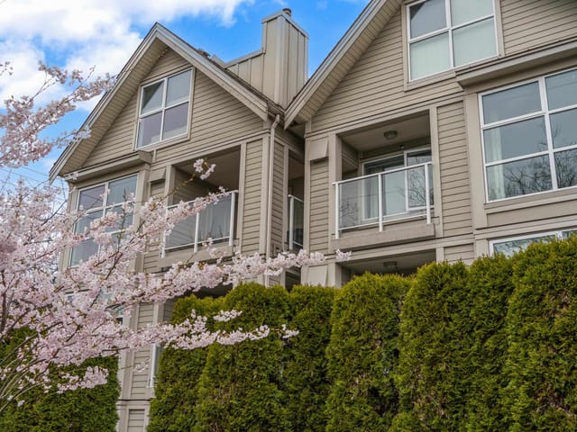 Apartment for sale in Vancouver, Vancouver West, 204 3168 Laurel Street, 263126494 | Realtylink.org