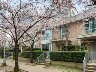 Townhouse for sale in Burnaby, Burnaby North, TH4 1889 Rosser Avenue, 263126535 | Realtylink.org