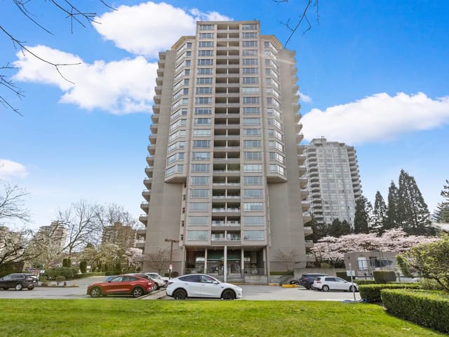 Apartment for sale in Burnaby, Burnaby South, 302 6055 Nelson Avenue, 263126580 | Realtylink.org