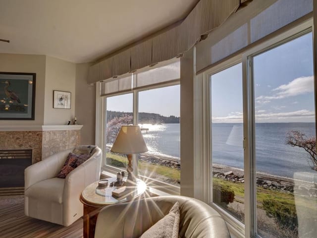 Apartment for sale in Sechelt, Sunshine Coast, 205 5470 Inlet Avenue, 263126605 | Realtylink.org