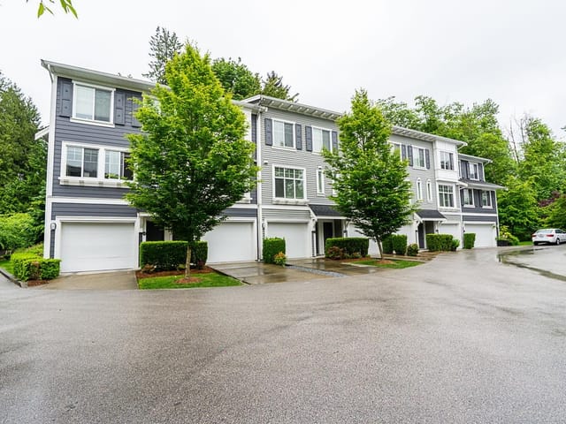 Townhouse for sale in Surrey, North Surrey, 100 15340 Guildford Drive, 263126847 | Realtylink.org