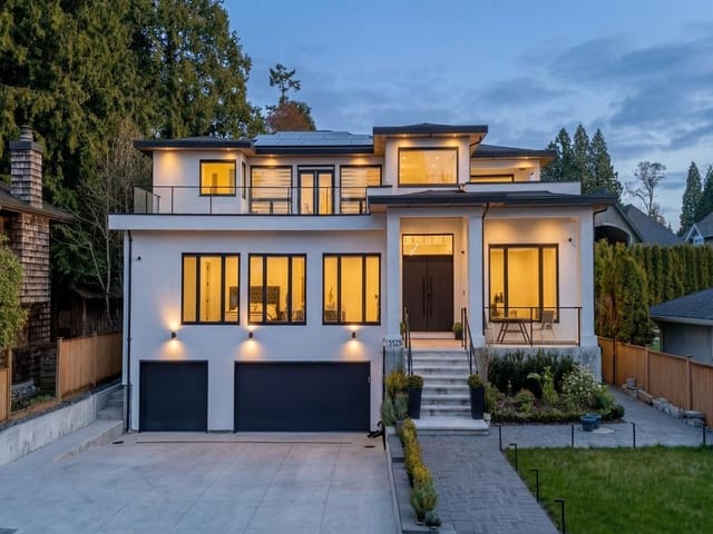 House for sale in Surrey, South Surrey White Rock, 13125 14 Avenue, 263126876 | Realtylink.org