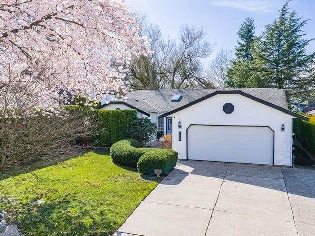 House for sale in Surrey, Cloverdale, 5935 169a Street, 263127141 | Realtylink.org