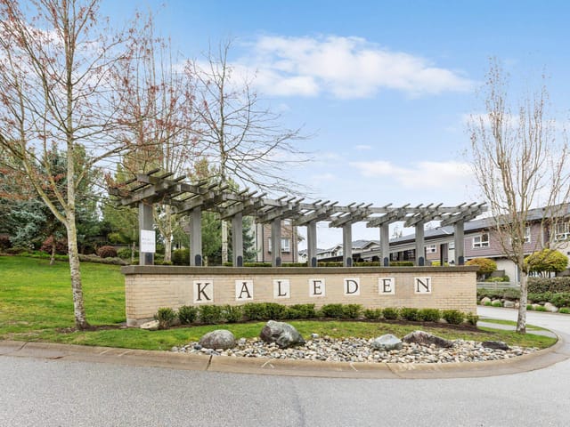 Townhouse for sale in Surrey, South Surrey White Rock, 53 2729 158 Street, 263127257 | Realtylink.org