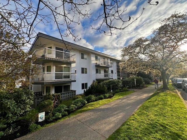 Apartment for sale in Vancouver, Vancouver West, 106 2335 York Avenue, 263127342 | Realtylink.org