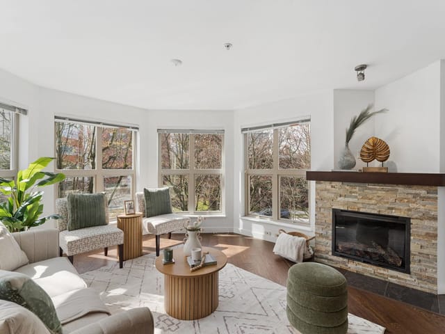 Apartment for sale in North Vancouver, North Vancouver, 206 1468 St. Andrews Avenue, 263127383 | Realtylink.org